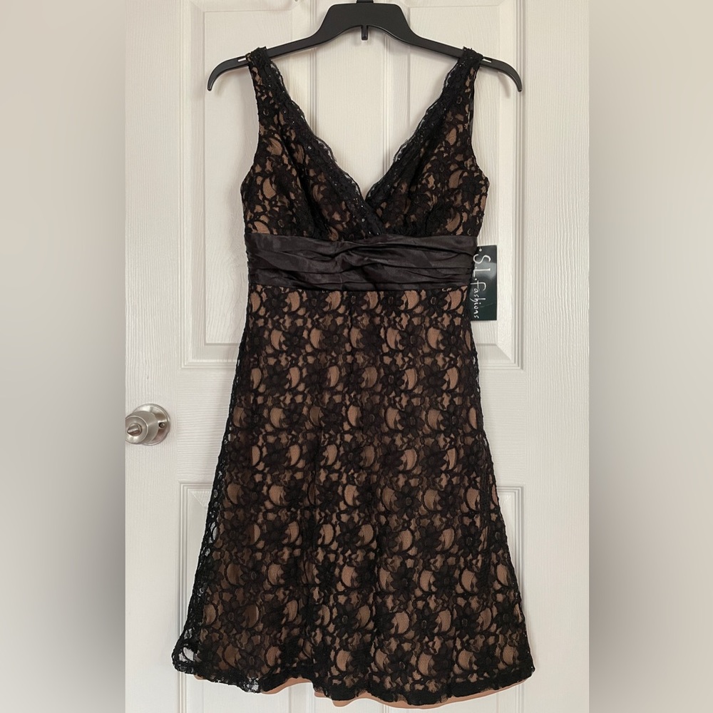 S. L. Fashions Lace V-Neck Dress